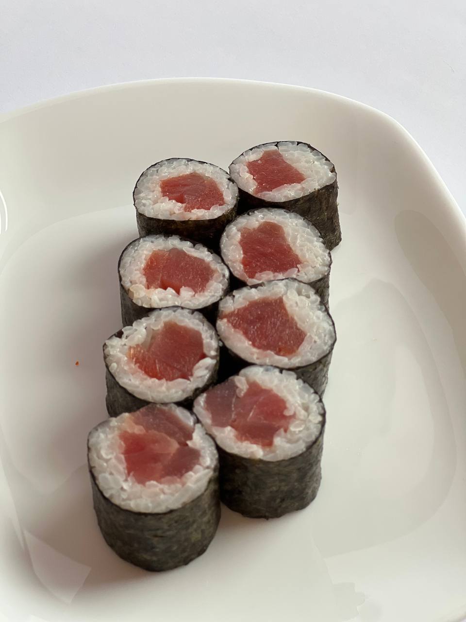 Макі з тунцем