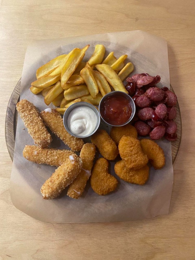 Пивна дошка на компанію (650г.)