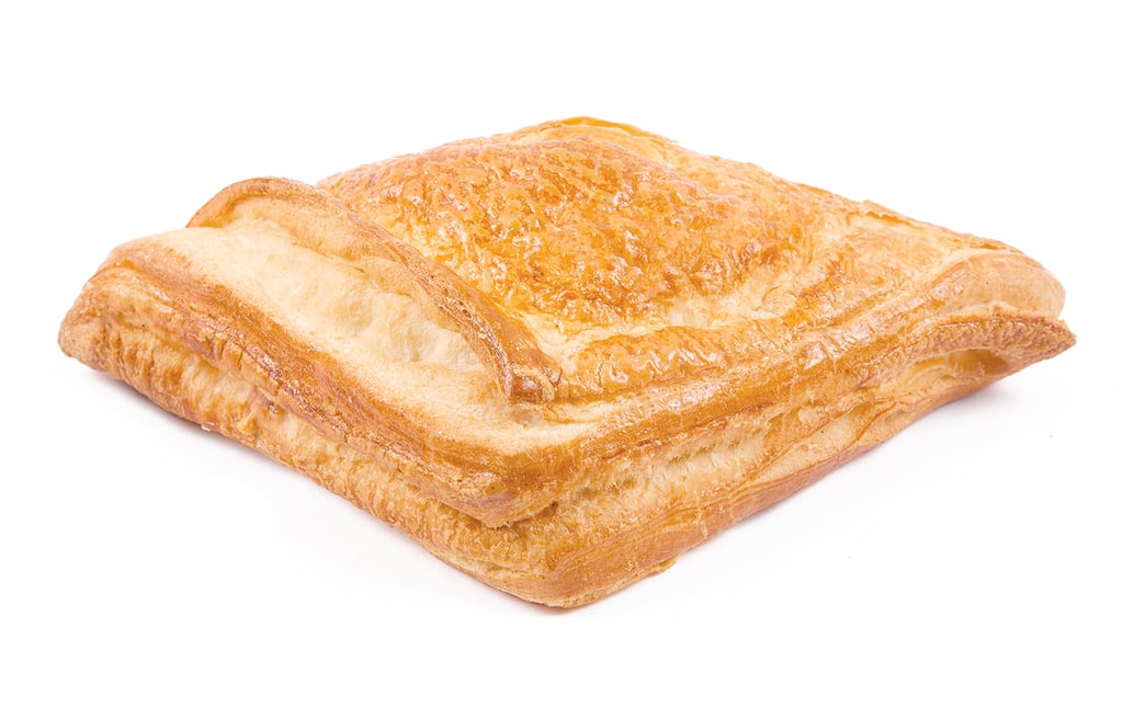 Слойка  з сиром та шинкою 