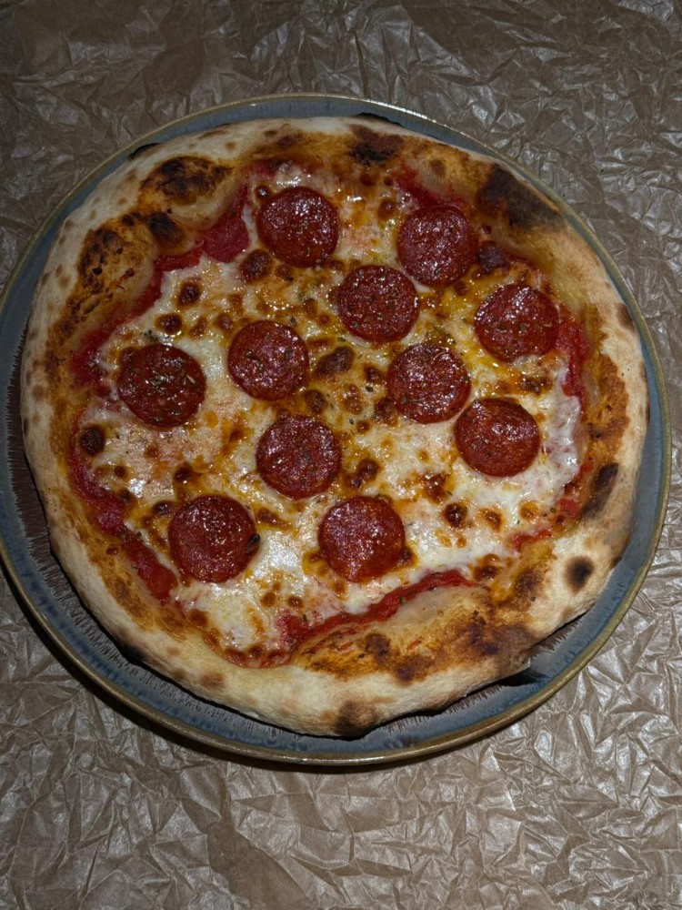 პიცა პეპერონი Pizza Pepperoni