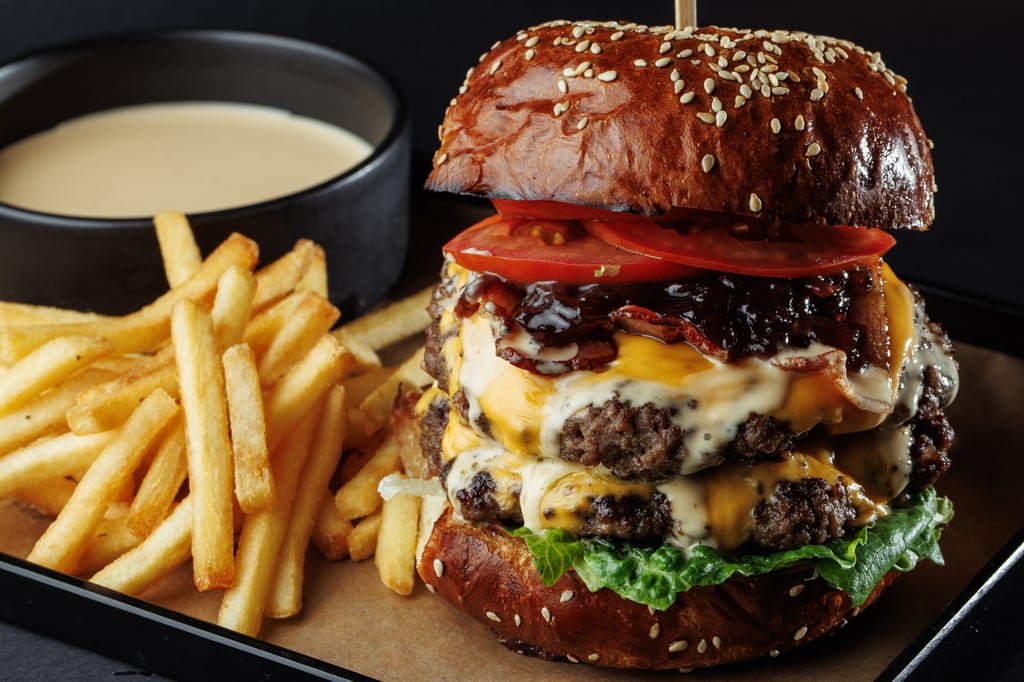 DOUBLE CHEESE BURGER (720г)