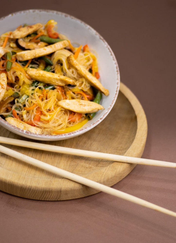 Рисова локшина з куркою