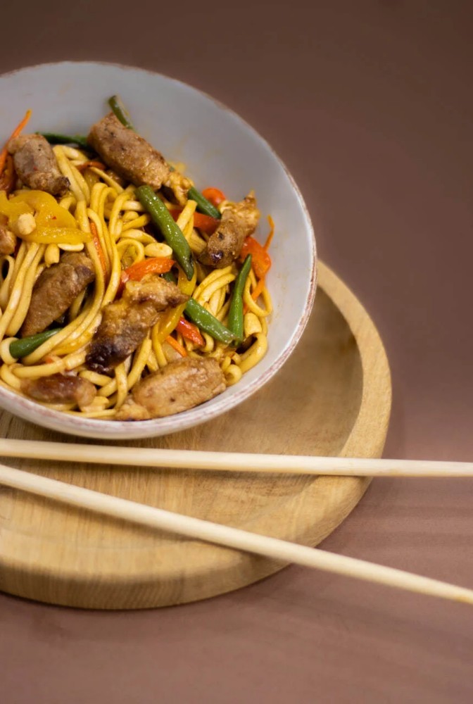 Локшина Удон зі свининою