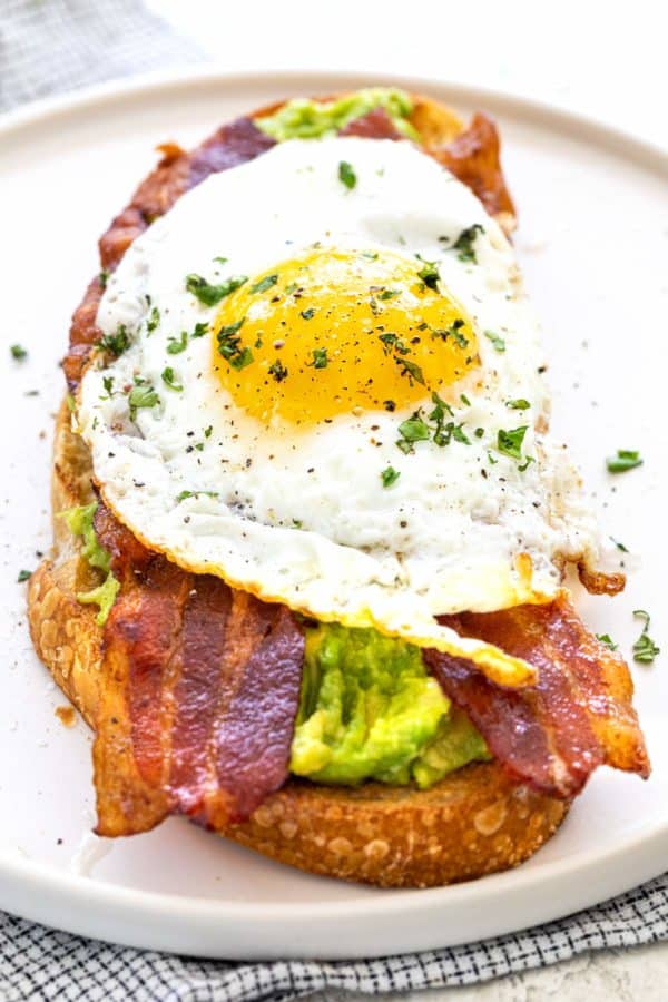 Bacon And Egg Avocado Smash 