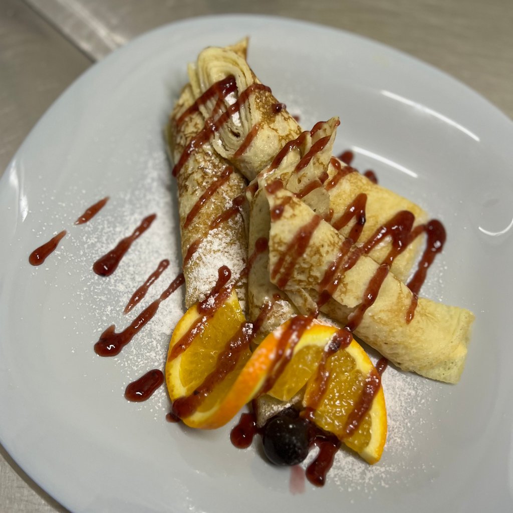 Млинець з шоколадно горіховою пастою і бананом