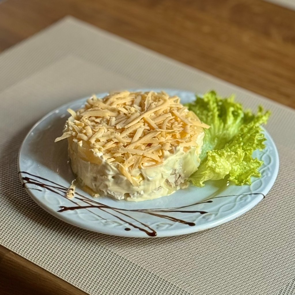 Салат "Ніжний з ананасом"