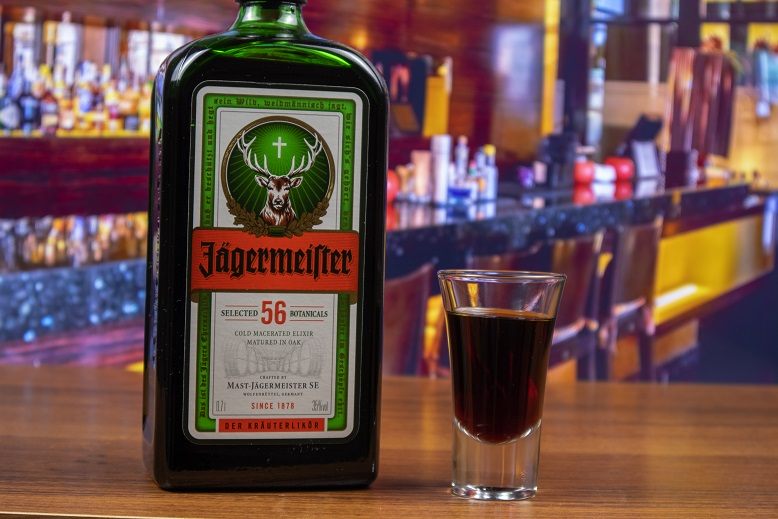 Настоянка jagermeister 