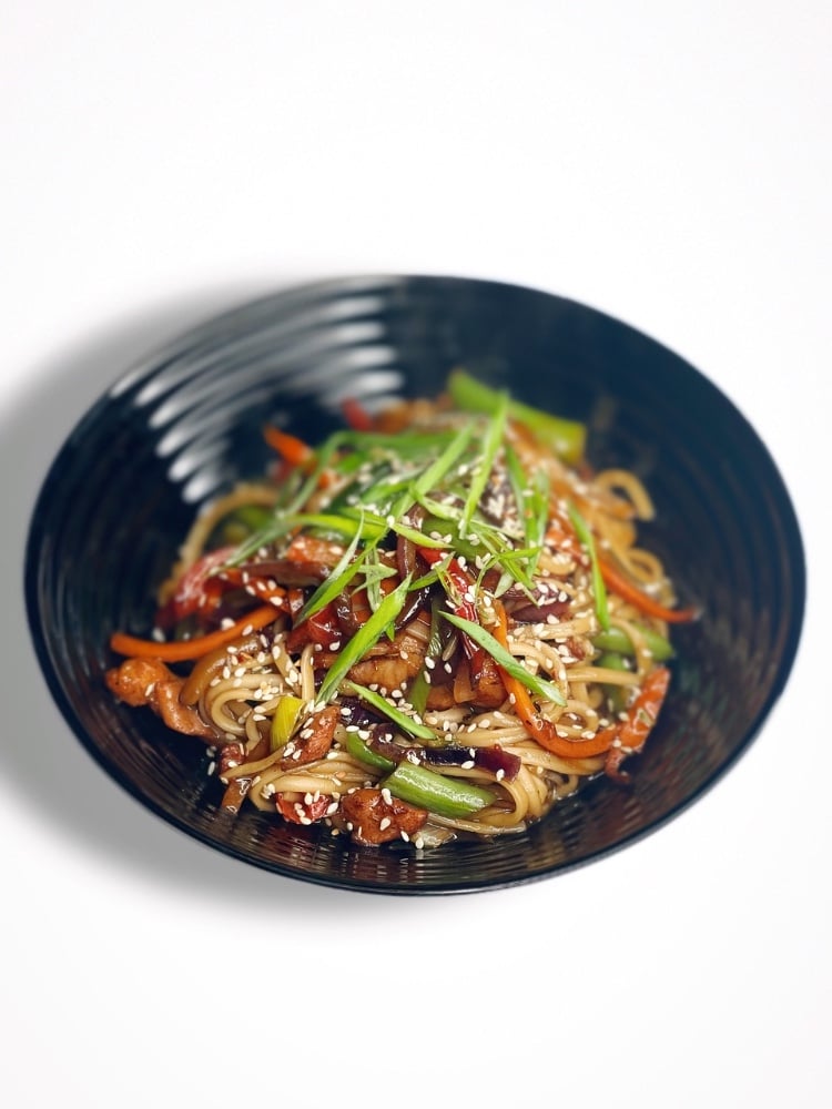 WOK з Курячим Стегном (УДОН) (BOLT/GLOVO)