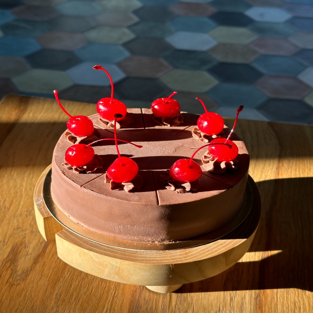ШОКОЛАД - ВИШНЯ / CHOCOLATE - CHERRY