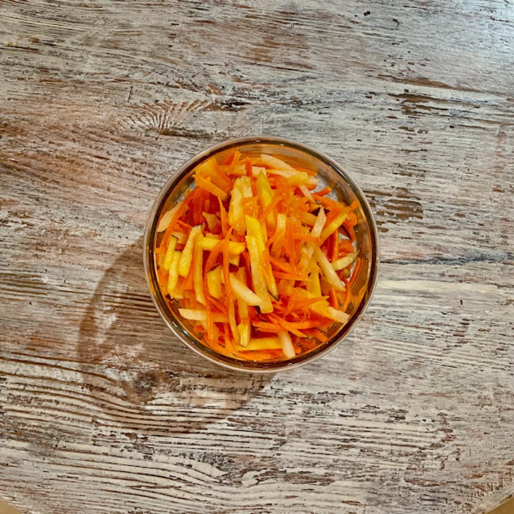 Салат Вітамінний Fresh зі сметанкою