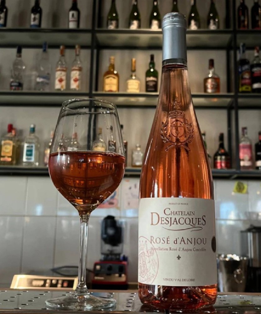 Вино рожеве напівсолодке Rose dAnjou (Chatelain Desjacques) 150мл