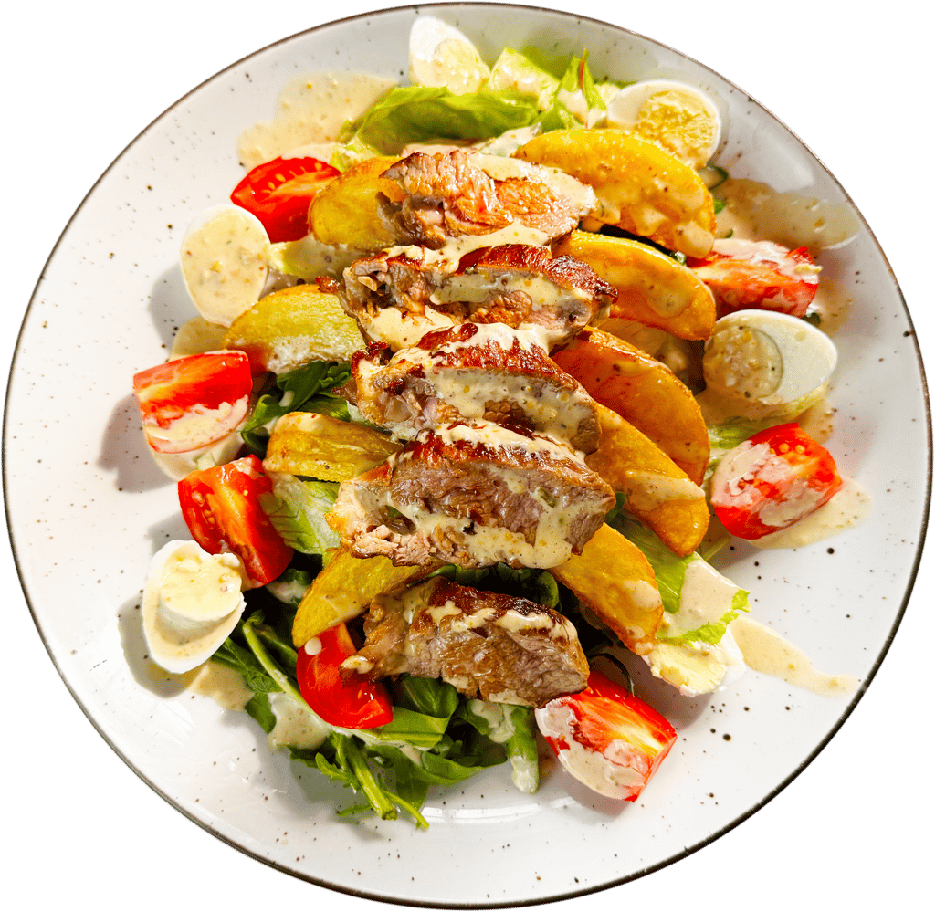 Салат теплий з картоплею та яловичиною