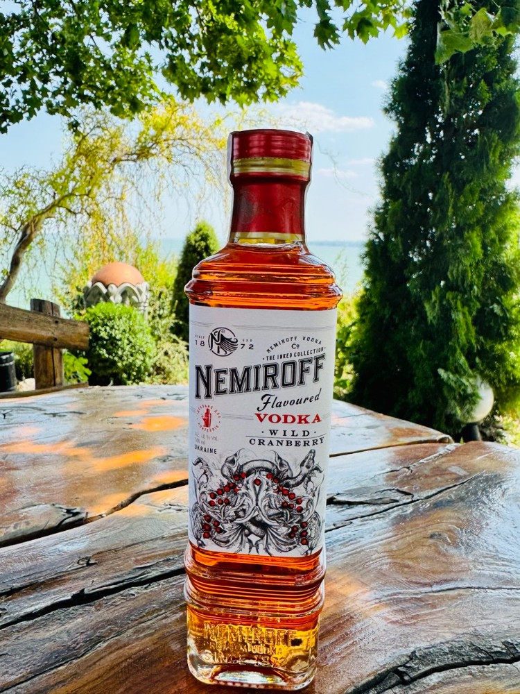 Горілка Немирів де люкс журавлина 50 мл