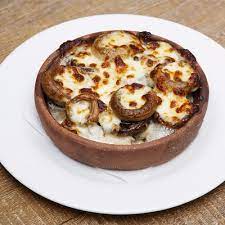 ქამა სოკო სულგუნით კეცზე-Champignon with Sulguni cheese on ketsi