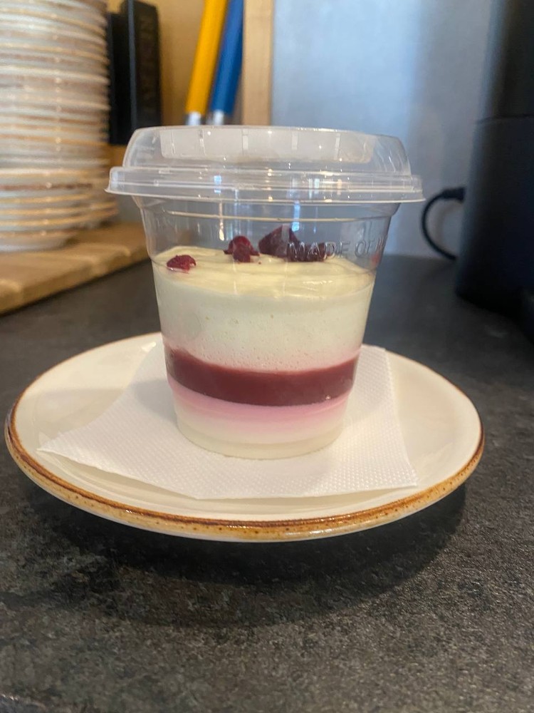 Пана-кота Малина-Тропік