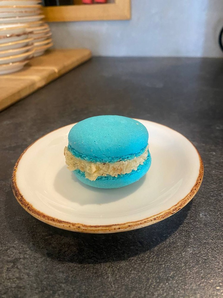 *З собою Макарун Дор Блю