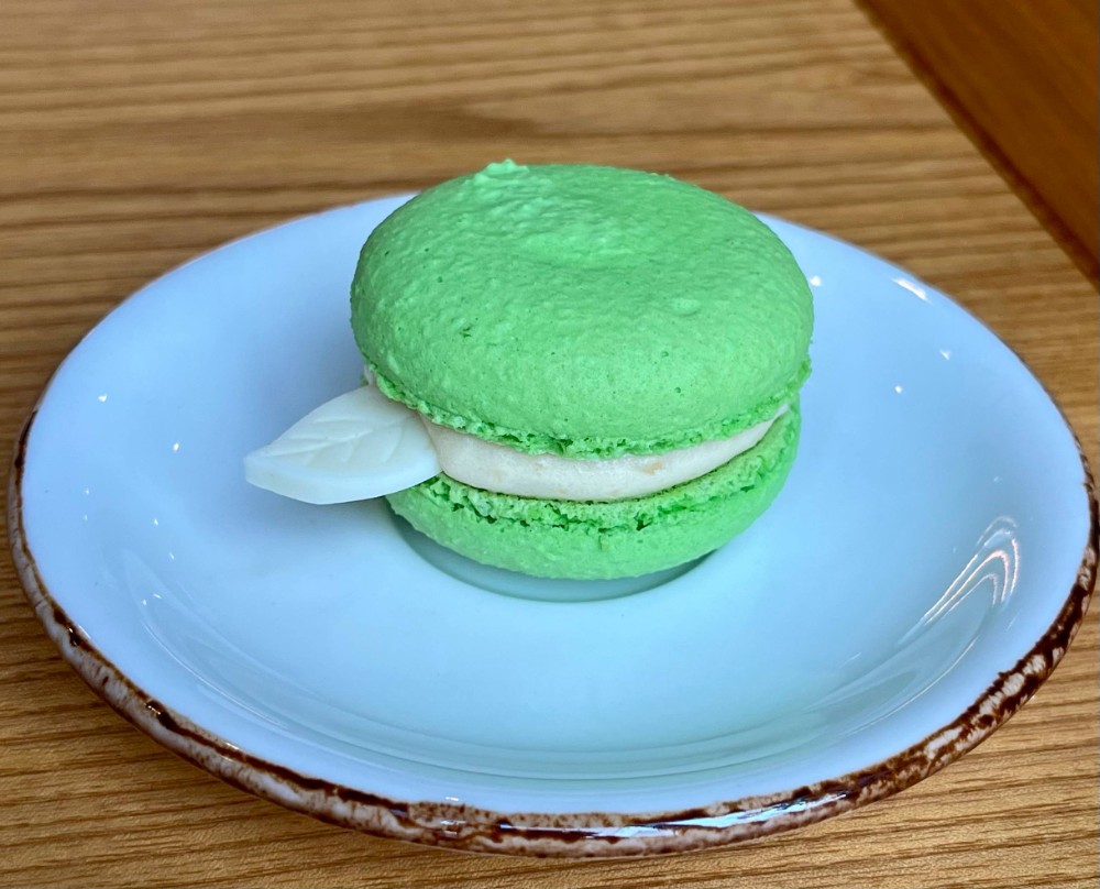 Макарун Яблуко