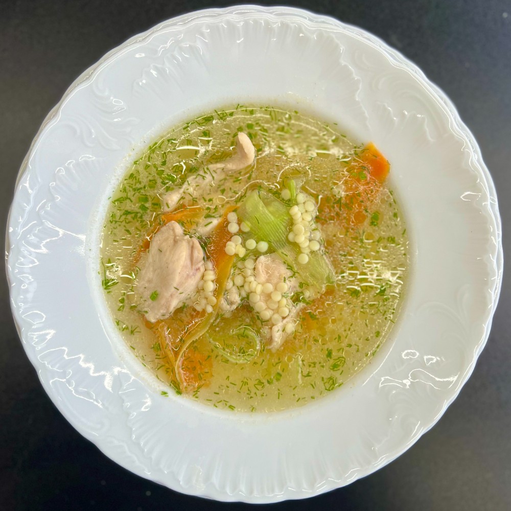 Курячий бульйон з орзо