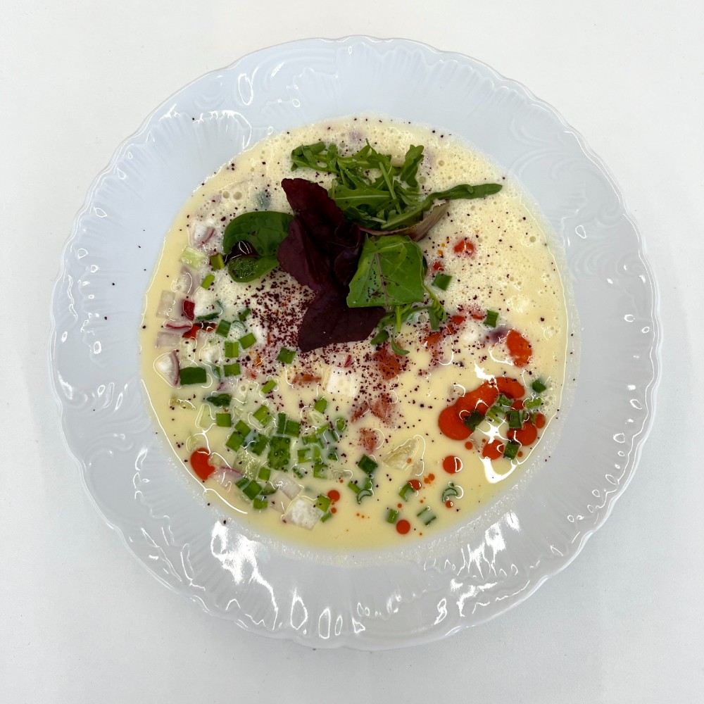 Окрошка з копченим курчам