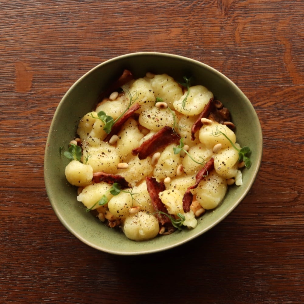 Ньокі з рваною свининою