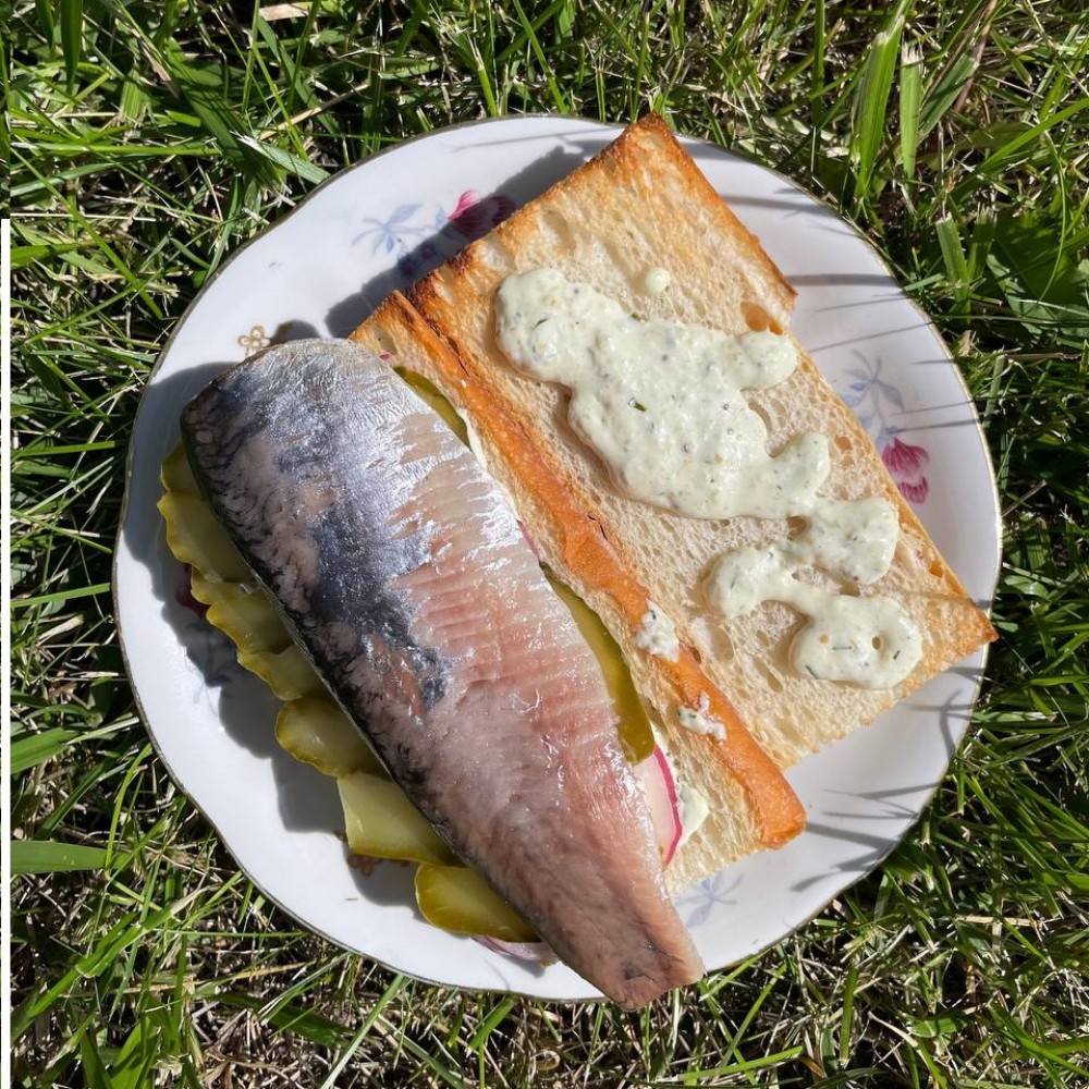 Брускета з оселедцем