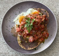 Huevos Motuleños