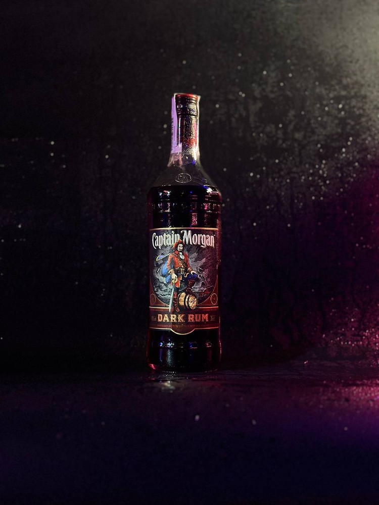 Ром Captain Morgan Dark 50 мл