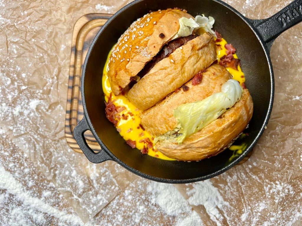 Бро з сирним соусом
