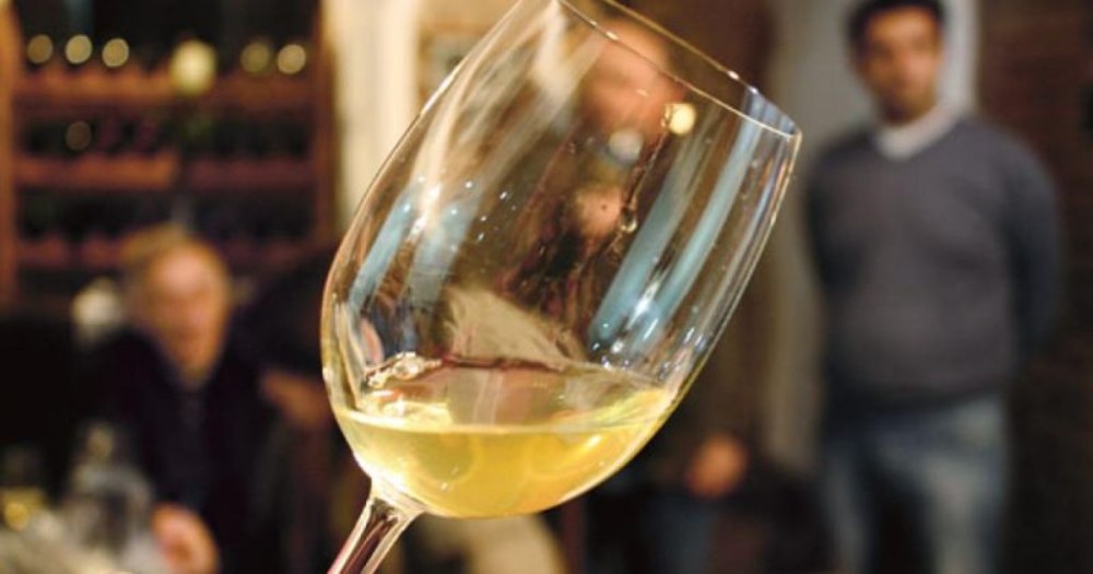 ღვინო რქაწითელი (ჭიქა) - Wine Rkatsiteli (glass)