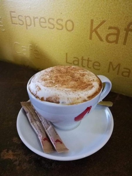 ყავა კაპუჩინო - coffee cappuccino