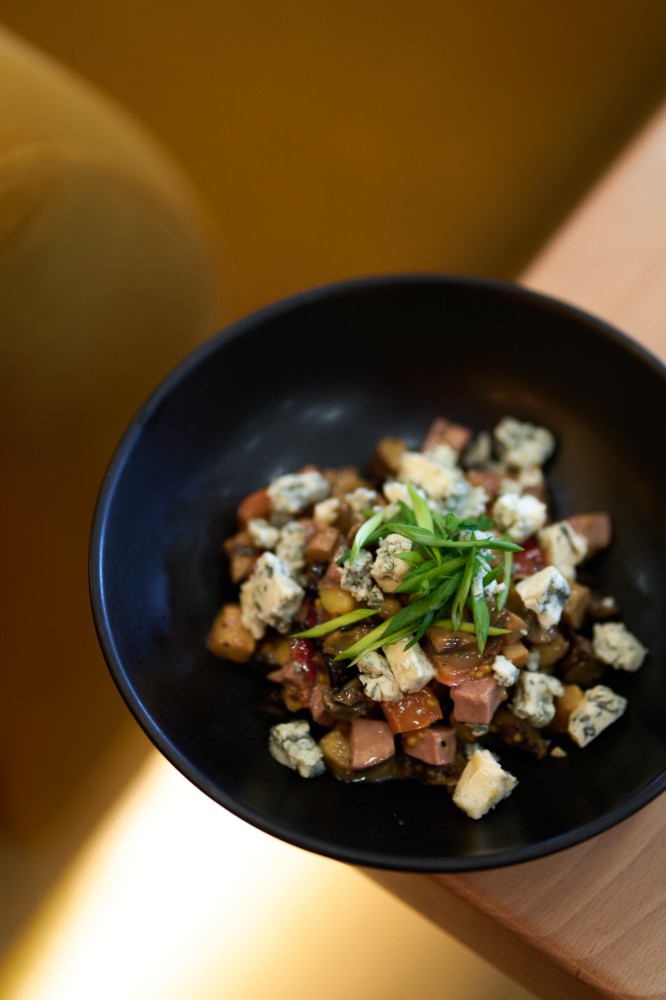 Теплий салат з Овочами GRILL Яловичиною та сиром Дор Блю