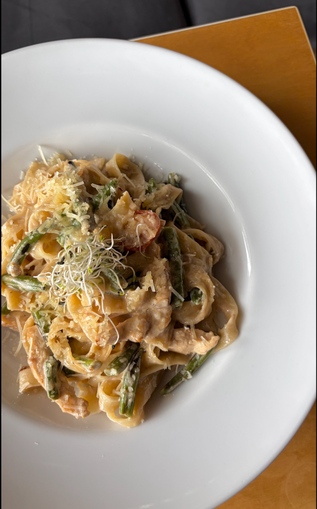 Тальятеле з куркою та овочами, 300г.