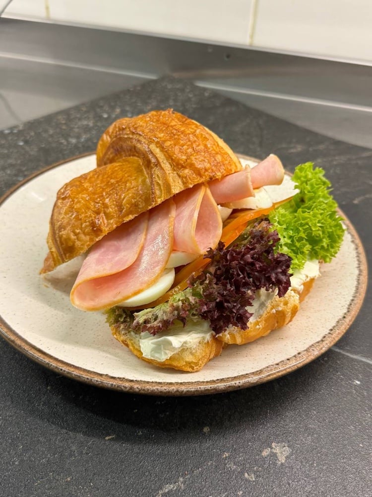 Круасан з шинкою