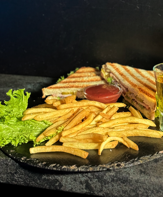 Сендвіч з тунцем 🥪
