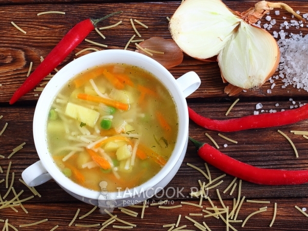 Суп з макаронами