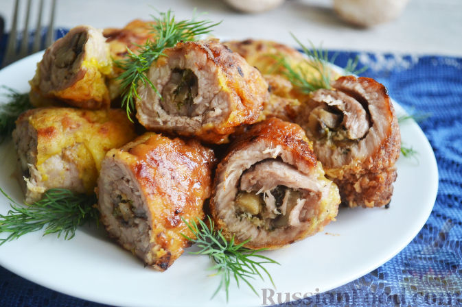 Крученики зі свинини та грибами