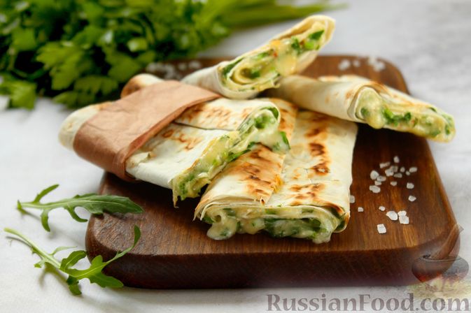Лаваш з сиром сулугуні (банкет)