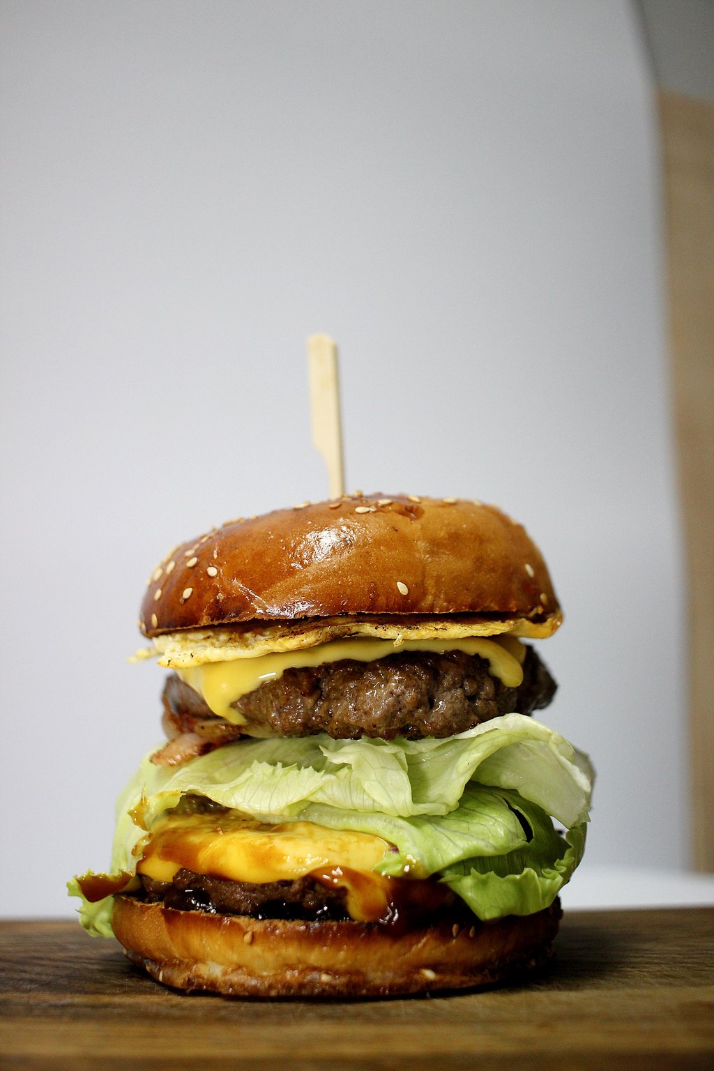 Мега Бургер