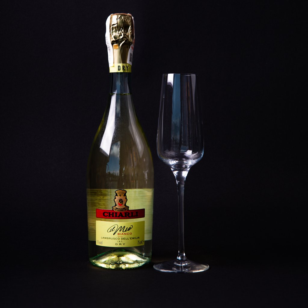 Lambrusco dell 'Emilia Bianco Dry, Chiarli, напівігристе Біле Сухе