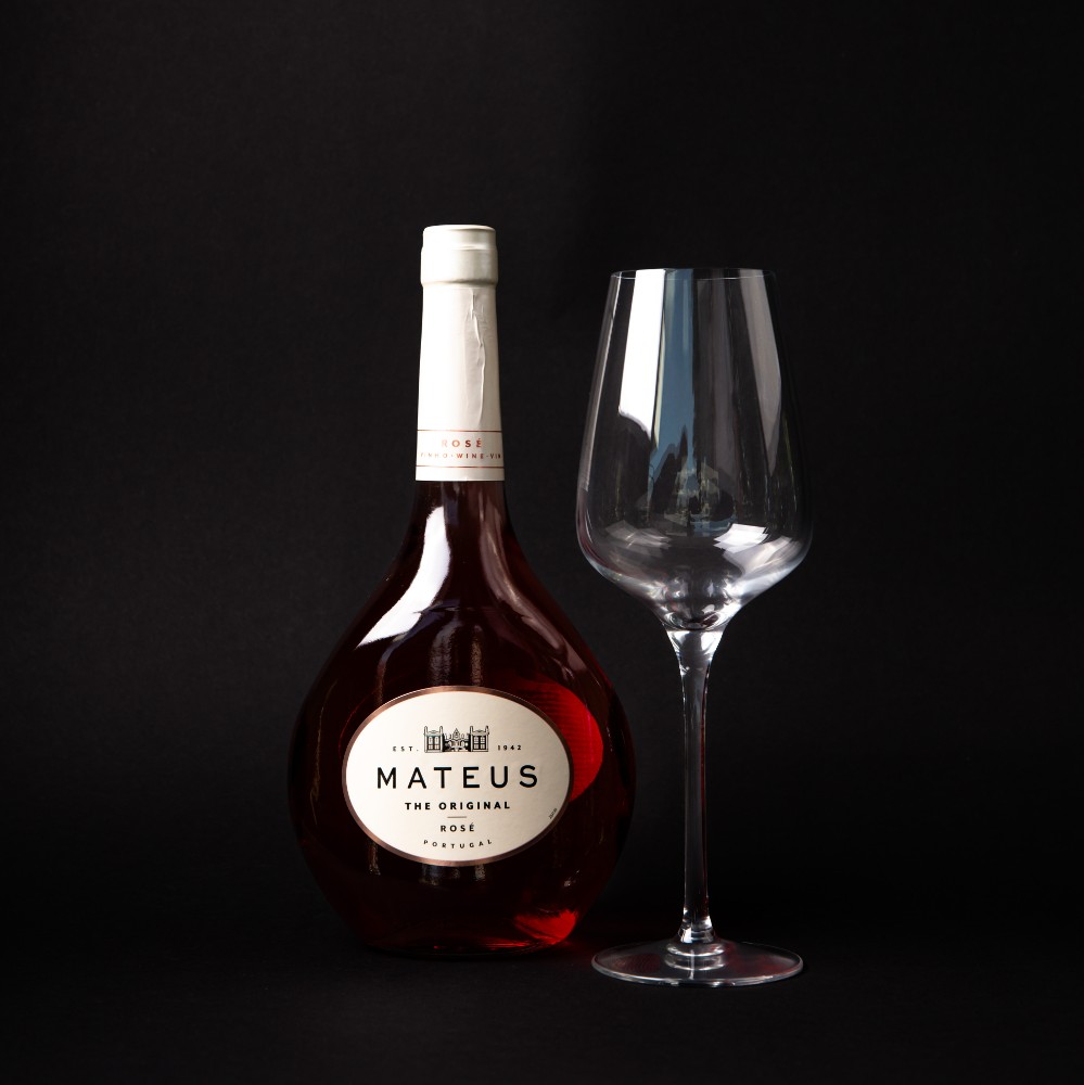 Mateus Rose, Sogrape Vinhos, Рожеве Напівсухе