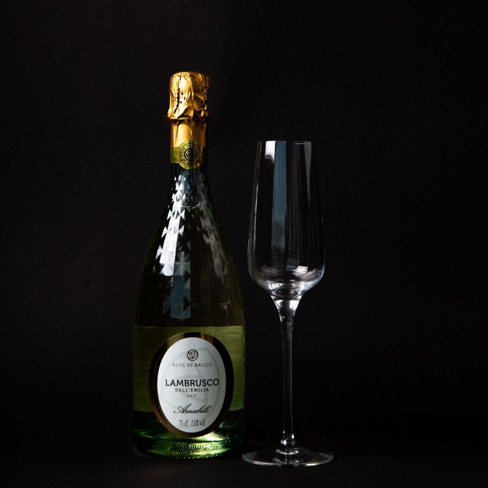 Lambrusco dell 'Emilia Bianco, Rose di Bacco, Біле Солодке