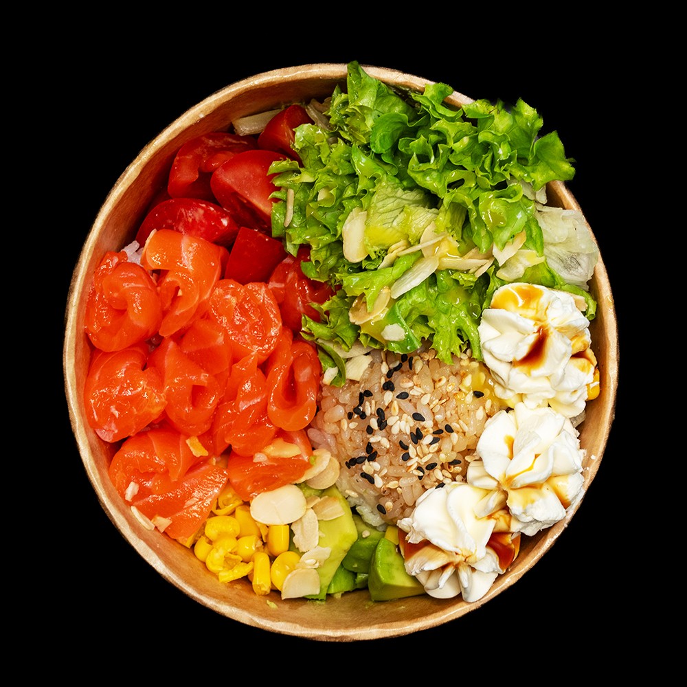 БОУЛ З ЛОСОСЕМBlack roll