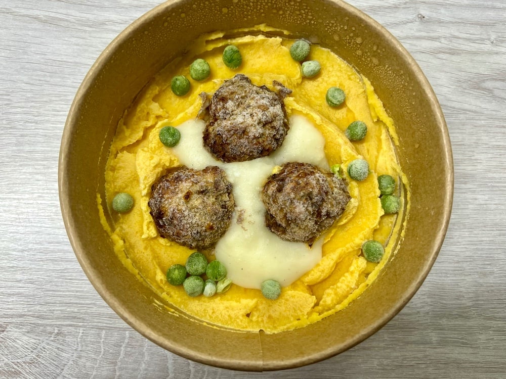 Картопляне пюре з котлеткою