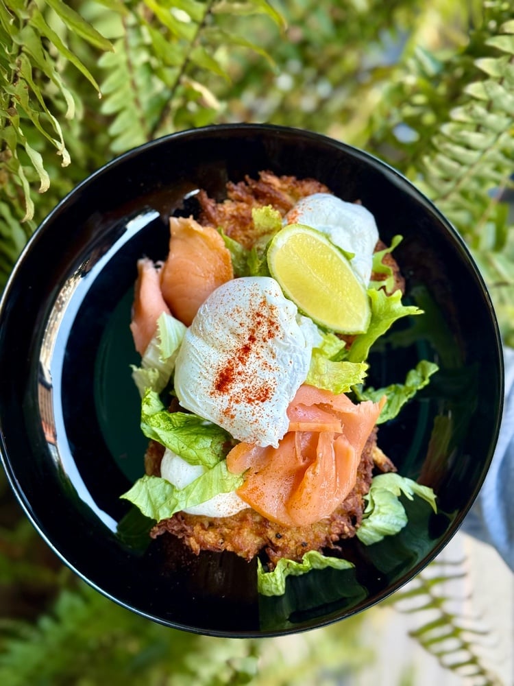 Hashbrowns with salmon and egg