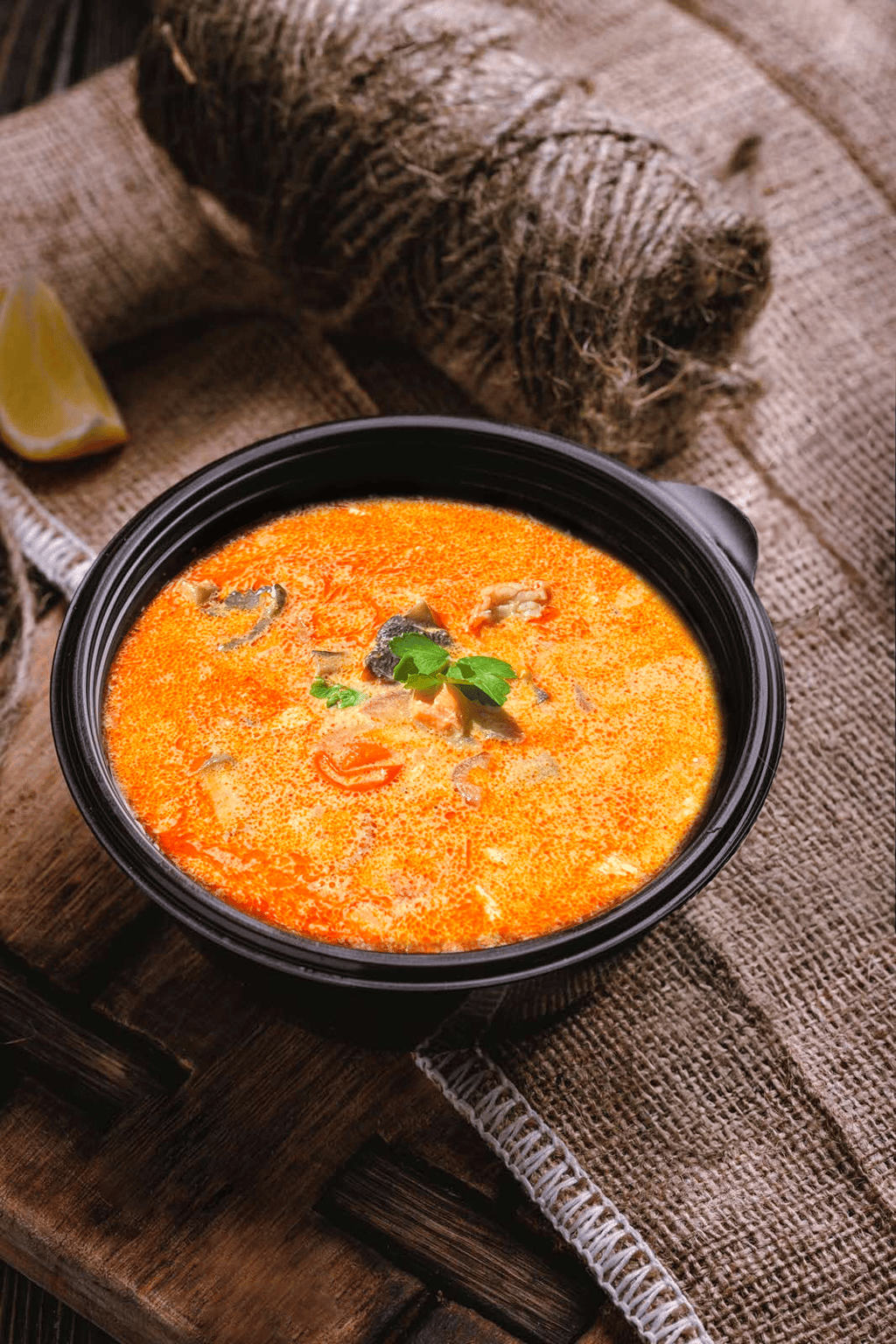 Азійський суп з морепродуктами