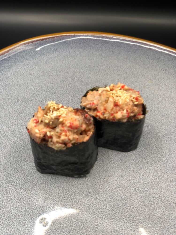 Гункан з вугрем спайсі 2шт.