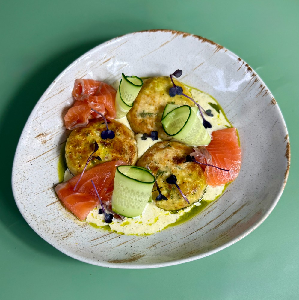 Солоні сирники з лососем