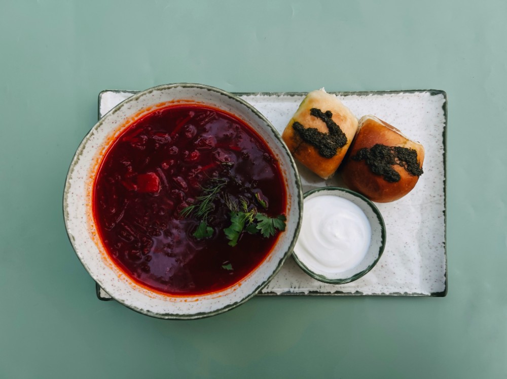 Веганський борщ з пампушками 