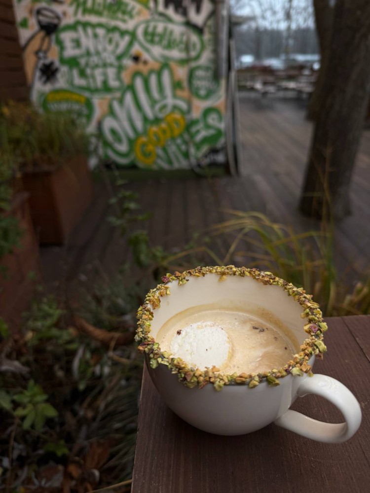 Фісташковий Гляссе