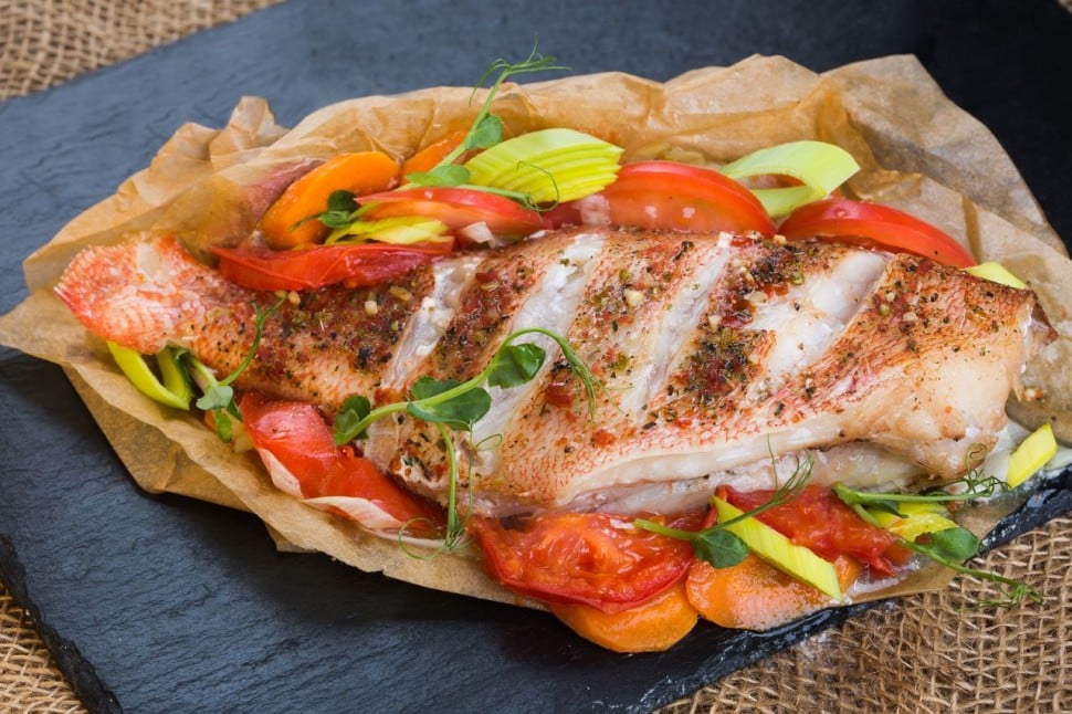 Морський окунь запечений